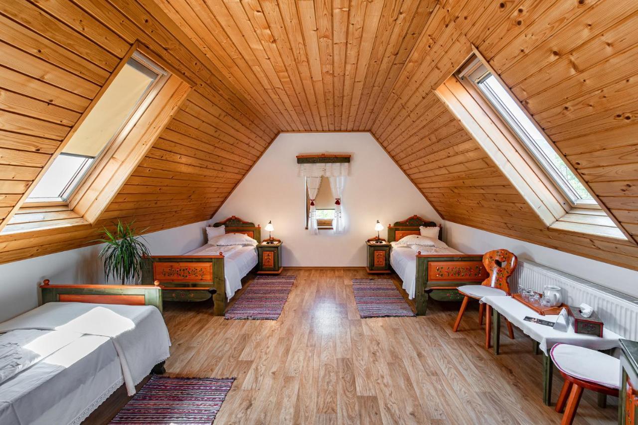 Conacul Secuiesc-Szekelyko Kuria Hotel Coltesti Buitenkant foto