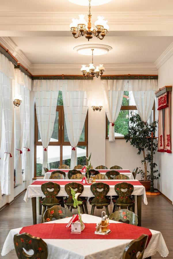 Conacul Secuiesc-Szekelyko Kuria Hotel Coltesti Buitenkant foto