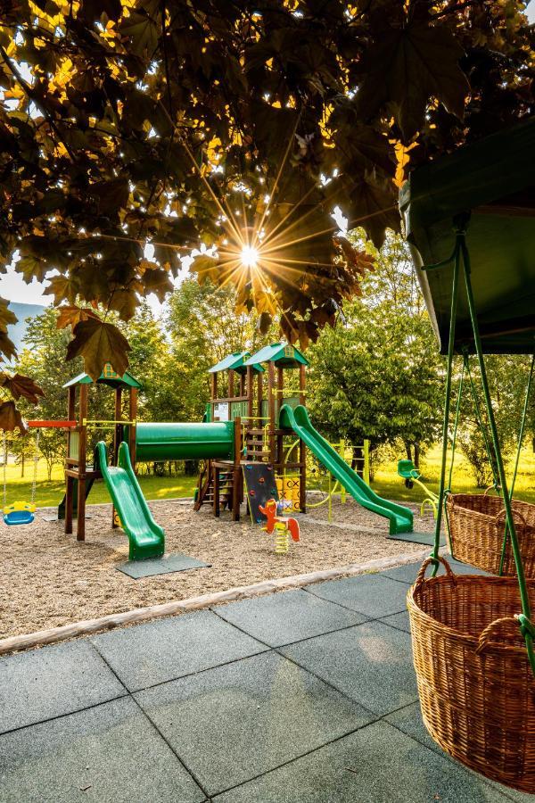 Conacul Secuiesc-Szekelyko Kuria Hotel Coltesti Buitenkant foto