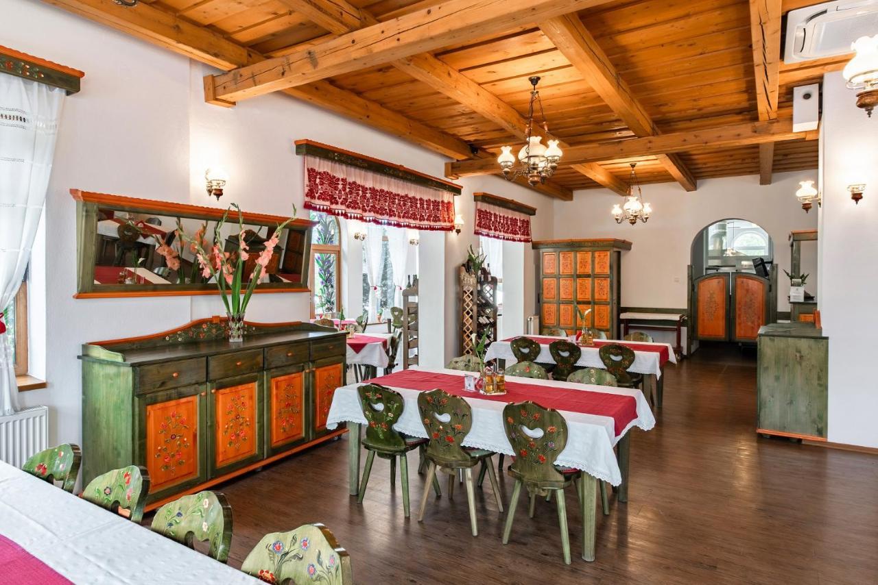 Conacul Secuiesc-Szekelyko Kuria Hotel Coltesti Buitenkant foto