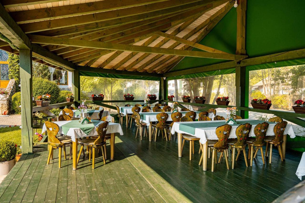 Conacul Secuiesc-Szekelyko Kuria Hotel Coltesti Buitenkant foto