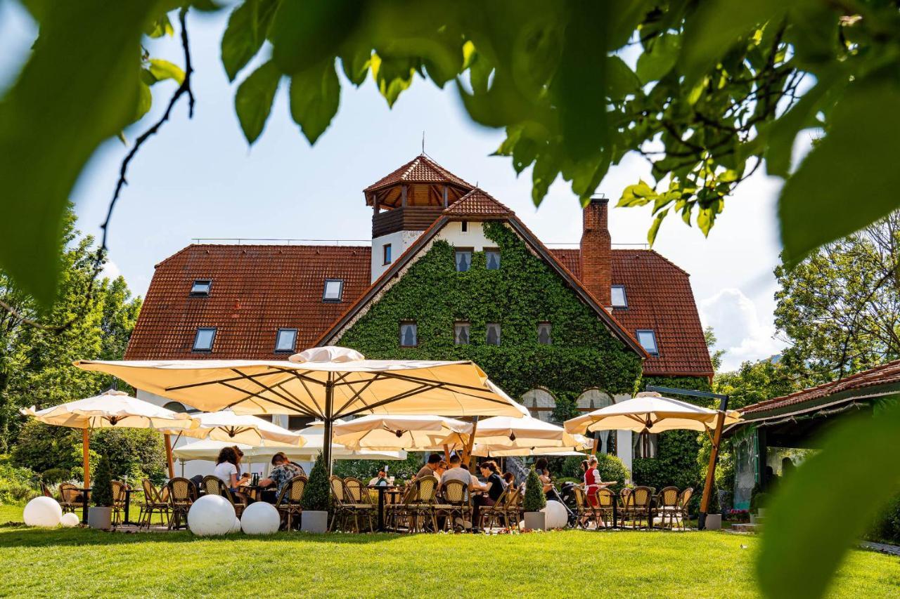 Conacul Secuiesc-Szekelyko Kuria Hotel Coltesti Buitenkant foto