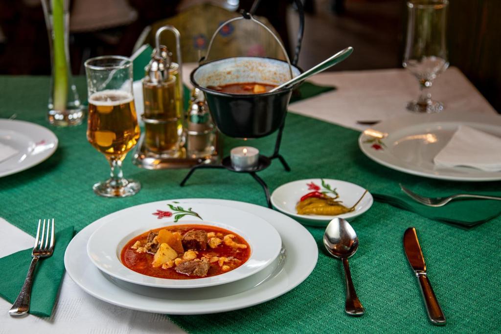 Conacul Secuiesc-Szekelyko Kuria Hotel Coltesti Buitenkant foto